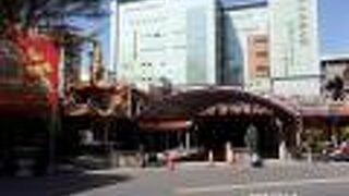 水仙宮と並んでいます。