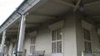 オランダ坂の上