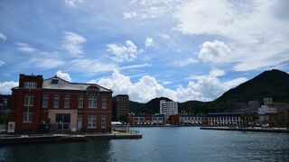門司港駅前の観光地が多くあるエリア