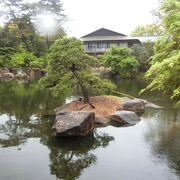 徳川美術館にる広大で素敵なお庭です。