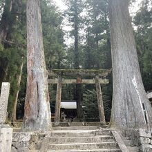 龍穴神社