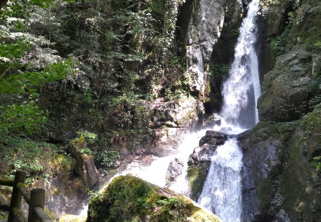 双川峡養戸の滝