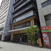 御堂筋線の本町駅からは歩く