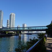 横浜駅東口とみなとみらい地区を結ぶペデストリアンデッキ