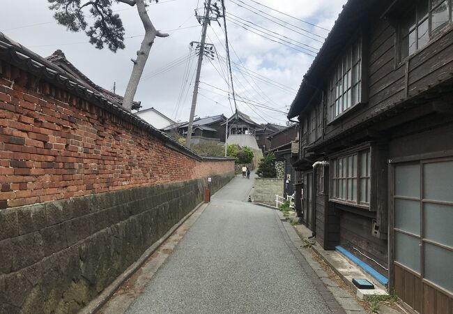 宿根木の町並み