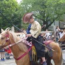 戻る時にはみな拍手です
