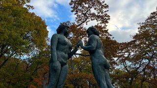 高村光太郎作の裸婦像