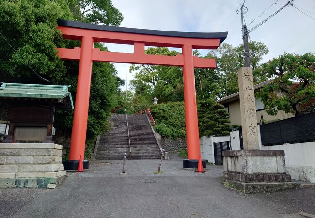 城山八幡宮