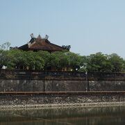 多くの建物があります