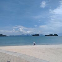 タンジュンルービーチ