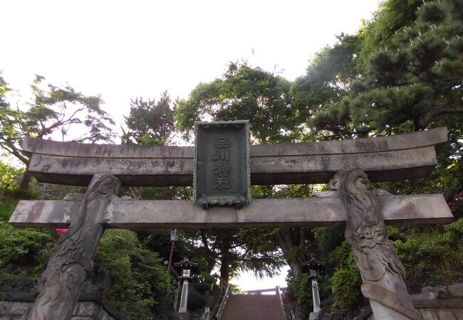 昔から人々の信仰を集めている神社