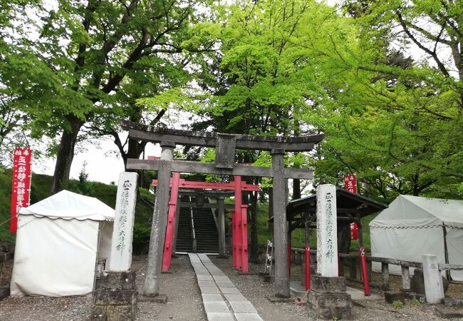 小さな神社