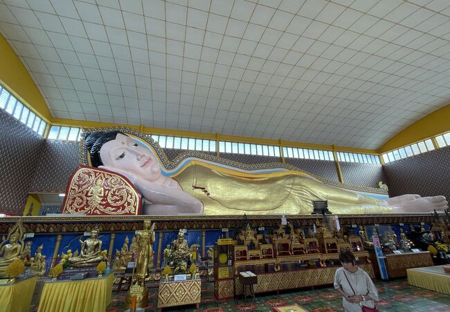 寝釈迦仏寺院