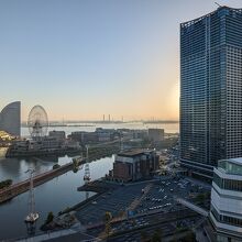 このビルの46階です