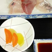 地魚食事処 さかなや