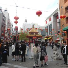 南京町広場の東屋