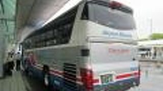 空港前から発車します