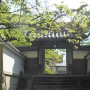 仁和寺の東側