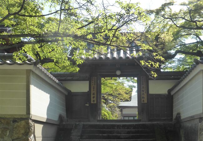 仁和寺の東側