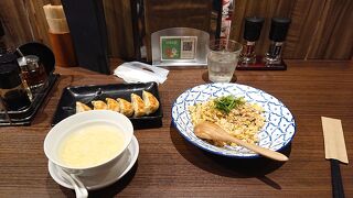 ロンフーダイニング