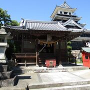 奥平家３柱を祀る神社