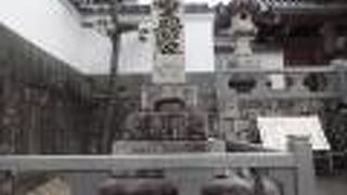 寺町通りにあります。