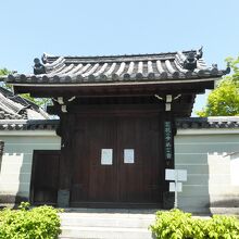 法金剛院