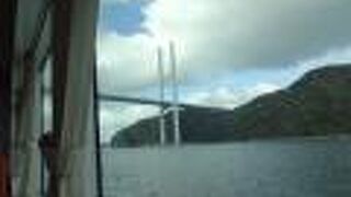 昼間でも十分美しい橋でした！