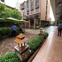 この棟の一階のレストランが素敵