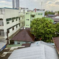 4階なので眺望よし、ただし、エレベーターなし。