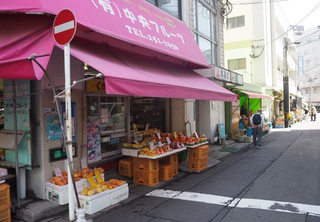 鹿児島中央駅前朝市