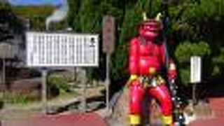 温泉の熱を利用して、ワニの飼育をしていました。