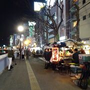 どこのお店も行列