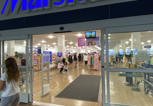 マーシャルズ (アラモアナセンター店)