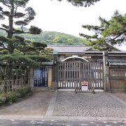 今から130年以上前の明治時代に建てられた伊勢神宮に参拝する賓客の宿泊施設