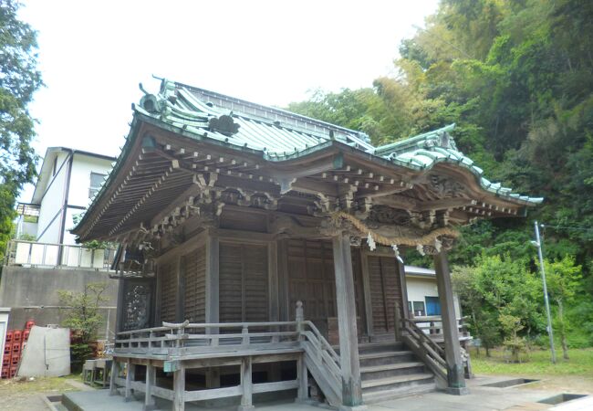 極楽寺の氏神様