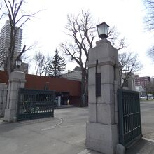 北海道大学正門