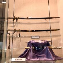 恩賜の短剣と指揮刀