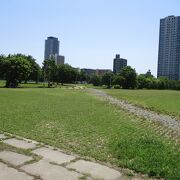 大阪城の南にある公園です