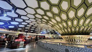 コンパクトで便利な空港