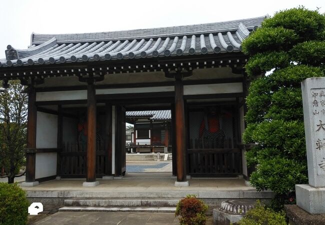 鎌倉時代創建の歴史ある寺院