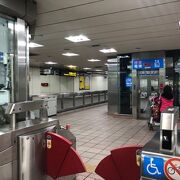 忠孝新生駅