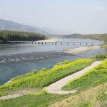 穏やかな「脇町うだつの町並み」周辺