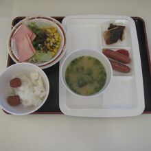 朝ごはんです