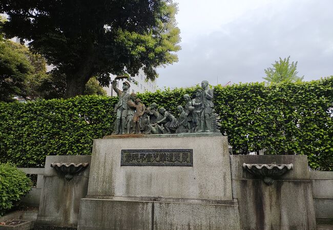 震災遭難児弔魂像 クチコミ・アクセス・営業時間|両国【フォー 震災遭難児弔魂像 クチコミ・アクセス・営業時間|両国【フォー