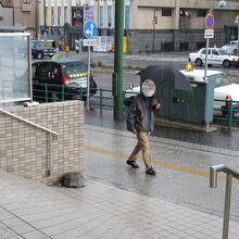 突然 降ってきた雹（ひょう）