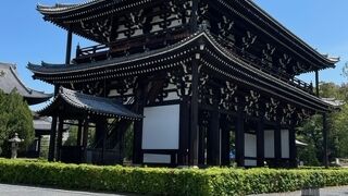 京都最大の大伽藍を持つ寺