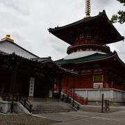 お不動さんがご本尊の新勝寺