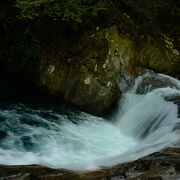 埼玉県との県境近くにある、自然豊かな渓谷。思ったよりも本格的な山道でアップダウンも距離もあります。