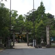 亀山城のなかにまつられている神社